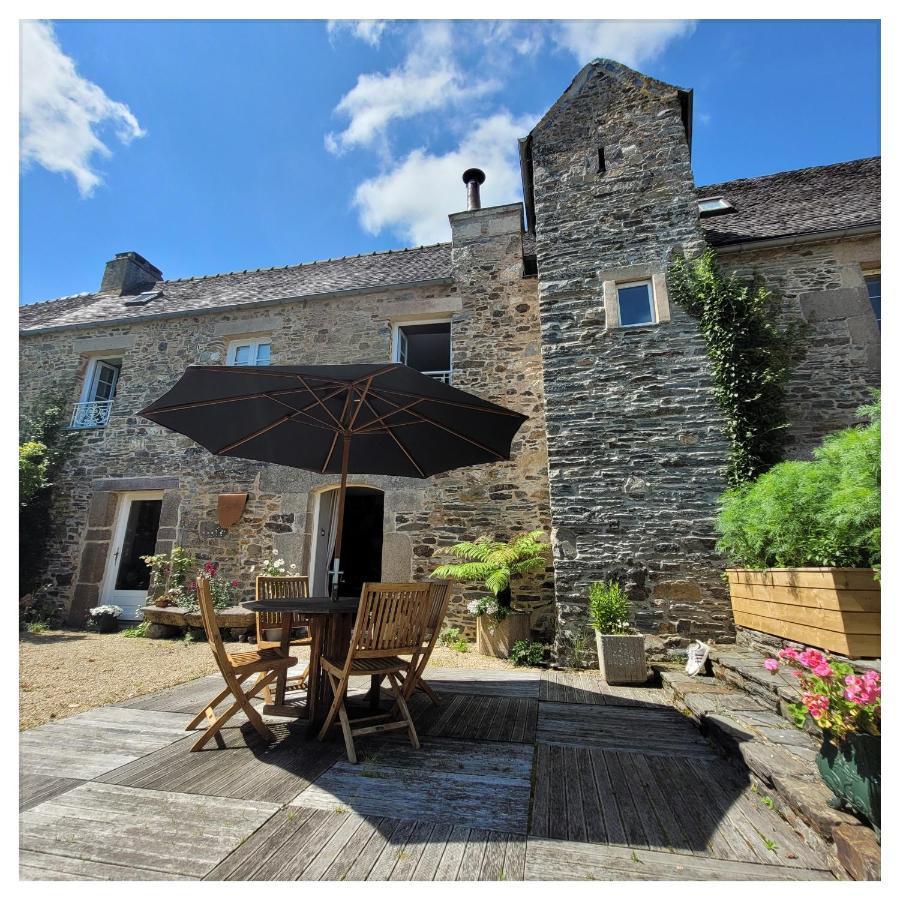 Gite De Charme Au Manoir Du Plessis-Quinquis Sainte-Seve エクステリア 写真